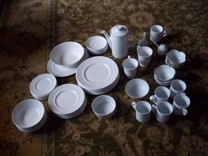 lot 87 image: Athena White Tableware Set, Include...