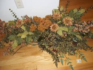 lot 109 image: Artifical Floral Decor See Photos...