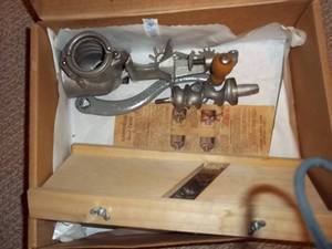 lot 20 image: Universal Food Cutter