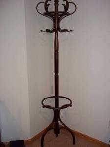 lot 126 image: Coat Rack