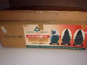 lot 152 image: 7 Foot Christmas Tree