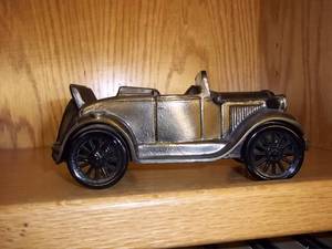 lot 166 image: Car Bank