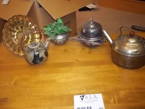 lot 167 image: Silver Set