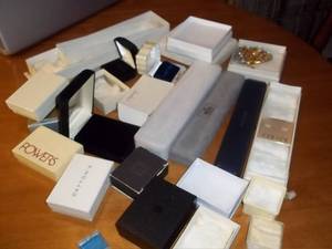 lot 178 image: Big Lot of Empty Jewelry Boxes