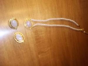 lot 181 image: Vintage Marvella Faux Pearl Necklace Gold & Pink