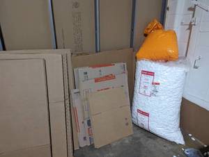 Boxes and Packing Peanuts (Huge Bag...