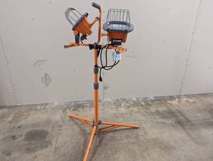 HDX Shop Light - Works...