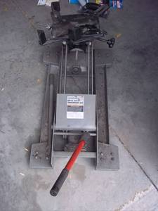 lot 15 image: Pittsburgh automotive 800 lb low le...