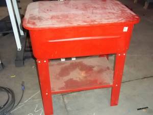 lot 76 image: Nice 20-Gallon Metal Parts washer a...