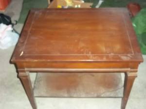 lot 313 image: Solid heavy wooden SideEnd table w...