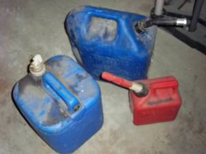 lot 332 image: Gas cans...