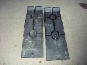 lot 344 image: Pair of heavy duty plastic car ramp...