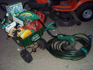 lot 346 image: Yard care supplies including hose, ...