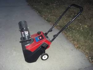 lot 347 image: Toro power lite 16 wide snowblower...