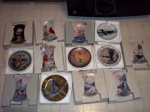 lot 554 image: Large assortment of collectible pla...