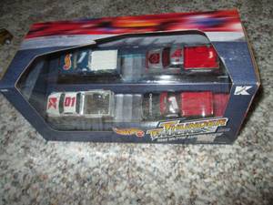 lot 133 image: Hot Wheels Collectible Die cast Thu...