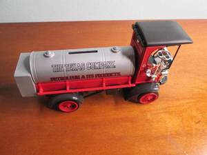 lot 179 image: Metal die cast collector car
