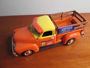 lot 180 image: Metal die cast collector car