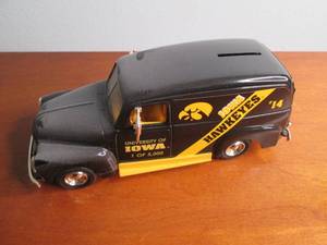lot 181 image: Metal die cast collector car