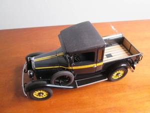 lot 183 image: Metal die cast collector car
