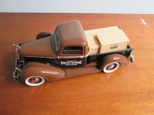 lot 186 image: Metal die cast collector car