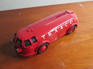 lot 193 image: Ertl Collectible Heavy duty die cas...