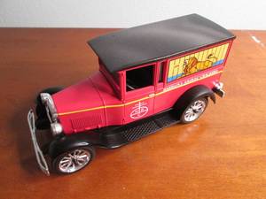 lot 202 image: Liberty Classics die cast replica b...