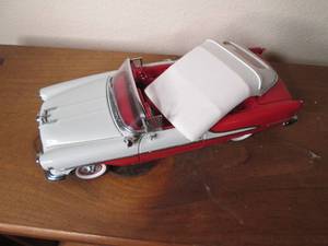 lot 213 image: Heavy duty die cast Replica 1955 Ol...