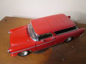 lot 214 image: Heavy duty die cast Replica 1955 Ch...