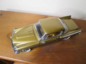lot 219 image: Heavy Duty Die cast Replica car 195...