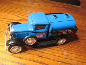 lot 248 image: Heavy Duty Die cast Replica bank wi...