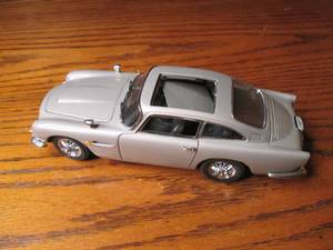 lot 266 image: Heavy Duty Die cast Replica James B...