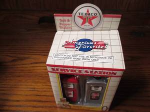 lot 284 image: New in box Americas Favorites Texa...