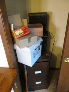 lot 450 image: Variety lot of office storage items...