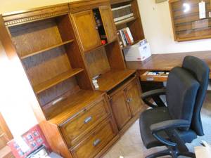 lot 463 image: Large (7) pc L Shaped Executive Org...
