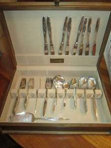 lot 487 image: Wooden Compartmentalized Boxed cont...