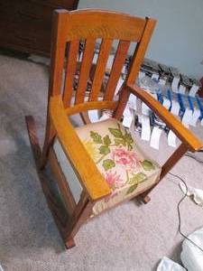 lot 520 image: Vintage wood framed mission style r...