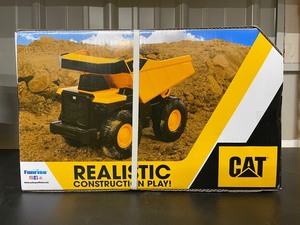 lot 19 image: New CAT dump truck - Extra Large