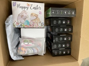 lot 65 image: 6 3D Lamp illusions and Easter kits