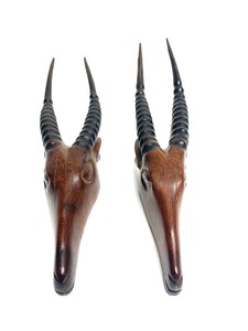 lot 8 image: Great Looking Vintage Mid Century Carved Wood AntelopeGazelle Head Sculptures