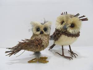 lot 58 image: 2 Vintage Hand Made Folk art Owls