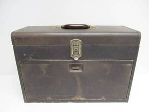 lot 85 image: Great Quality Vintage KENNEDY Tool Chest