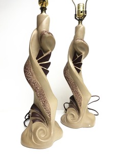 lot 129 image: Wonderful Matching Pair of Mid Century 1950s Sculptural Table Lamps