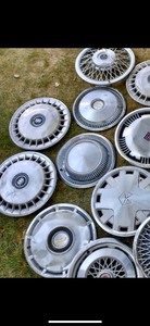 lot 198 image: Large Lot of Assorted Hubcaps