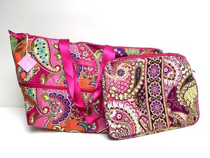 lot 219 image: New Unused VERA BRADLEY Large Tote Bag & Laptop Bag