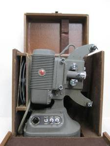 lot 258 image: Vintage DeJUR 8mm Film Projector wCase