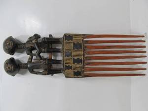 lot 265 image: Hand Carved African Prestige Comb wSeated Couple