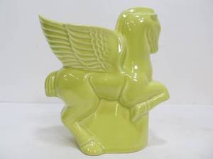 lot 298 image: Mid Century RED WING Art Pottery Pegasus Planter - Chartreuse   