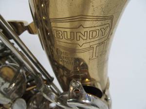 lot 344 image: Vintage BUNDY II Saxaphone wCase