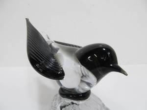 lot 244 image: Vintage ICET Arte MURANO Glass Black Head and Wings Perched on Branch